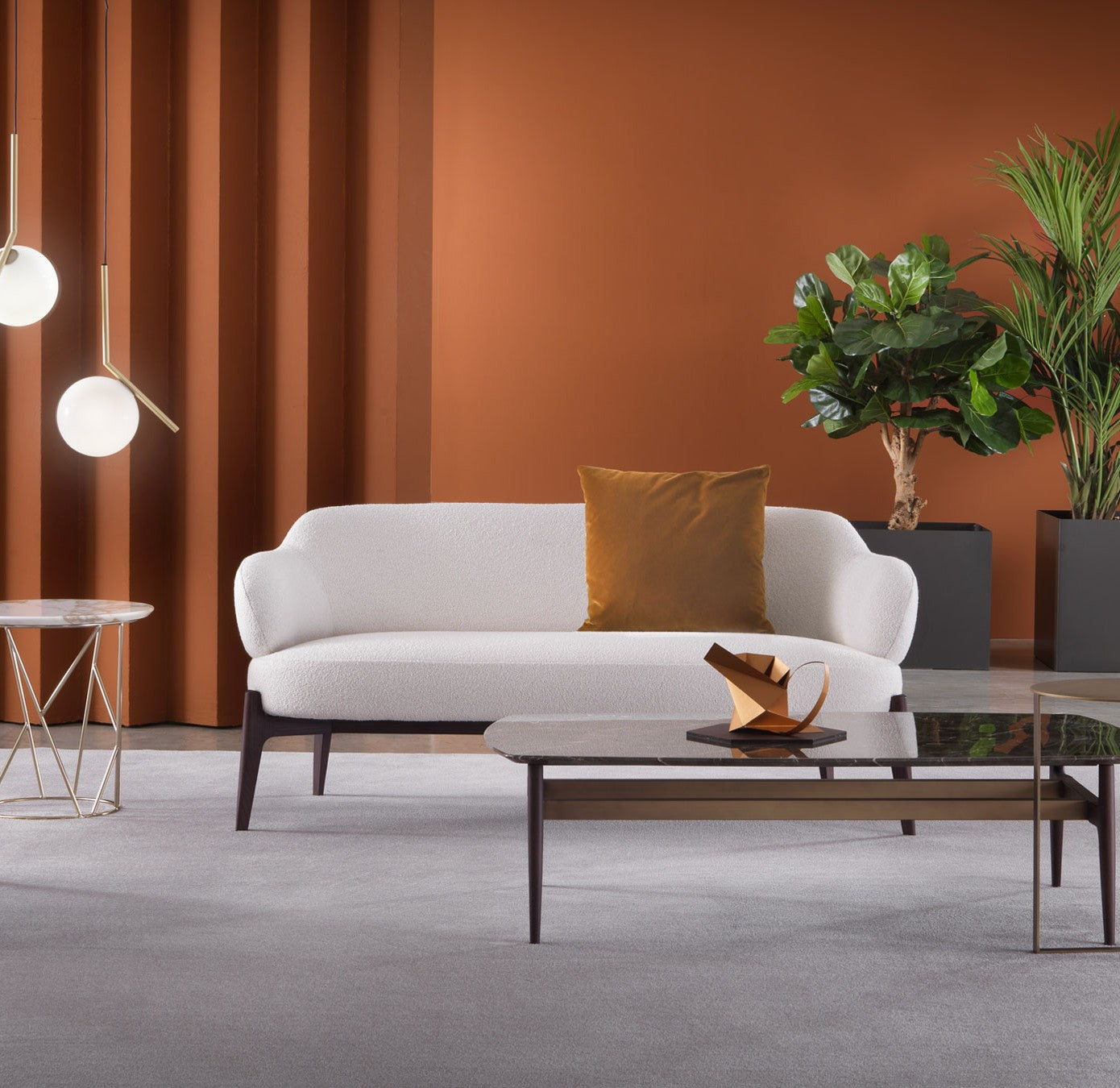 SOFA - Sign / 160 x 75 x 75H / Bronze base / Creme fabric