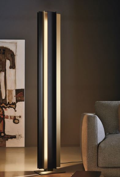 Floor lamp - Secret / 40 x 32 x 164H / Light burnished brass / Matt black metal