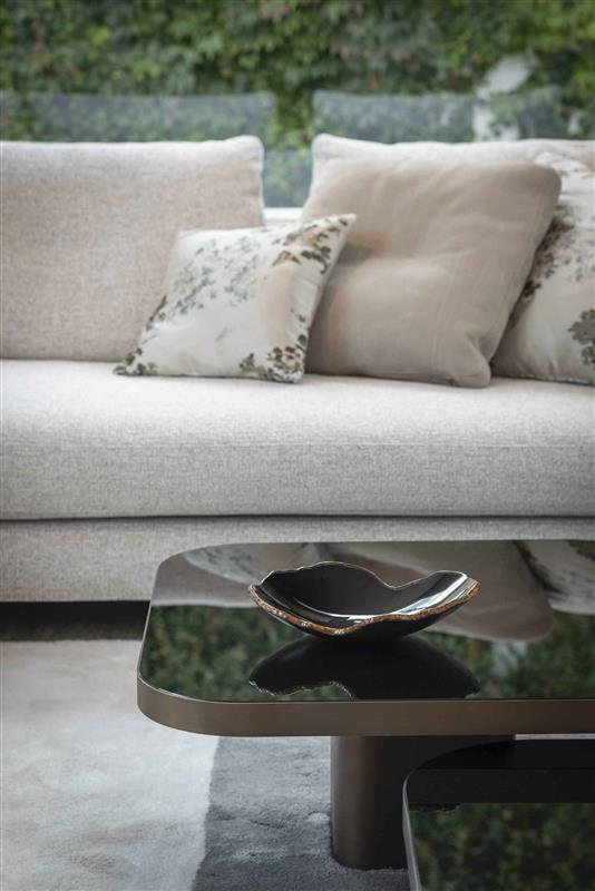 STYLING ITEM - Mini Mapa Preto / 27.5 x 23 x 7.5 / Topo Bronze