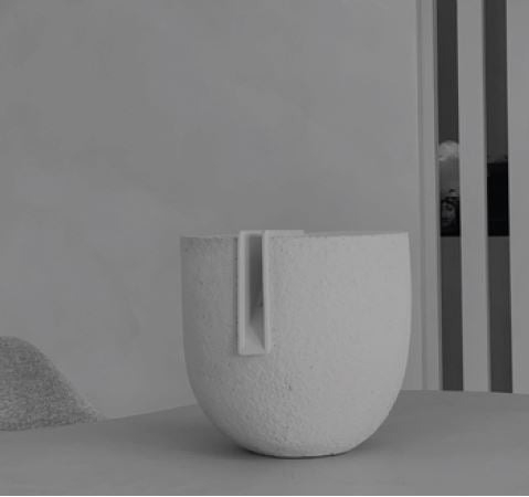 STYLING ITEM - Clausa Forma / Dia 31 x 34H - Ceramic Vase