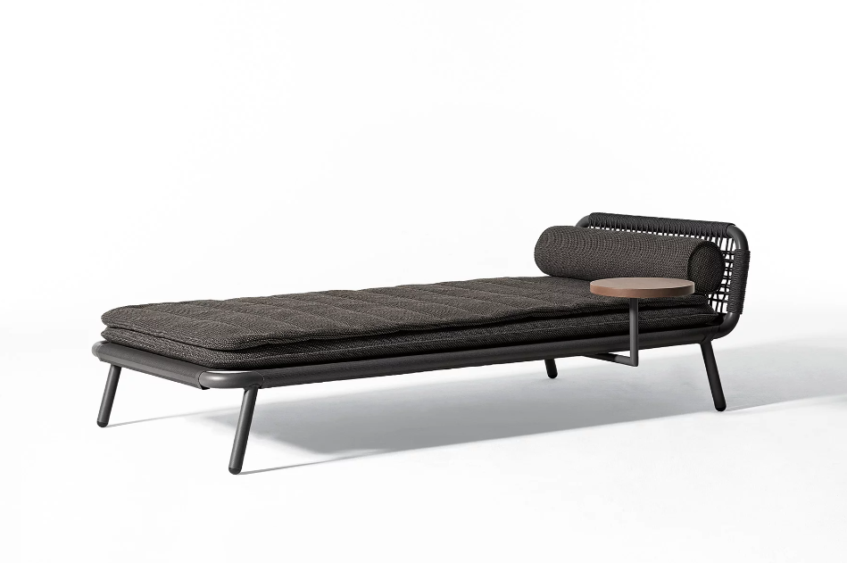 Noa Open Air Lounge Bed