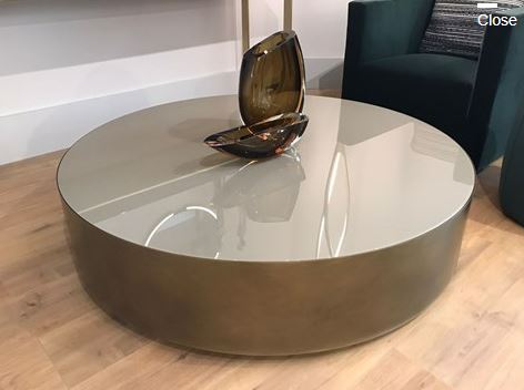 Coffee Table - Belt / D120 x 30H / Brass / Putty glass