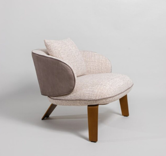 Armchair - Vega / 90 x 85 x 68H / Seat 45H / Beige / Taupe Leather / Brass base