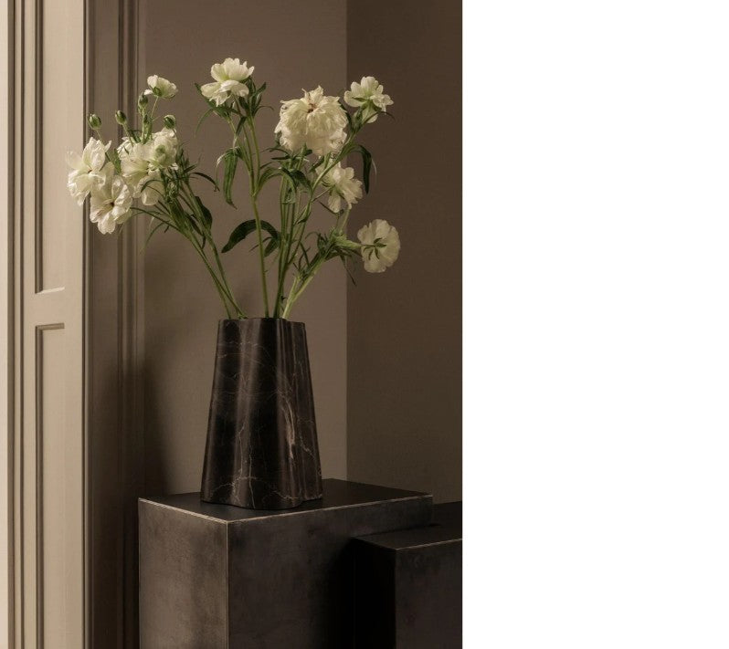 STYLING ITEM - Trunk Grand Vase / 20 x 20 x 28H / Shadow Black marble