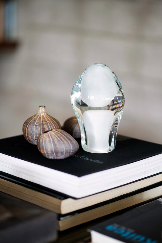 STYLING  ITEM - Lava / White  / 13 x 17H / Small