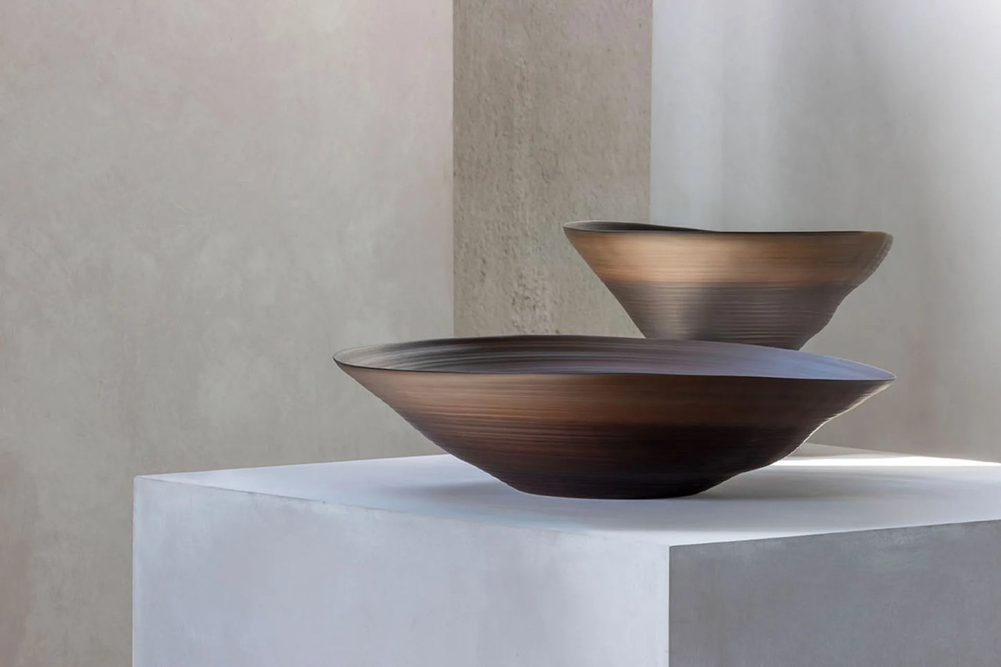 STYLING  ITEM - Campanella 3 / Linen  / 47 x 44.5 x 19.5H / Ceramic