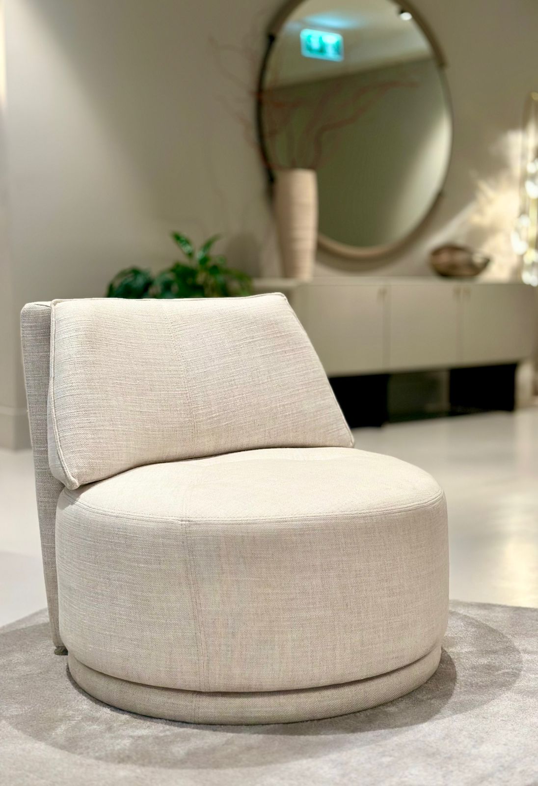 Guetan Swivel Armchair Beige