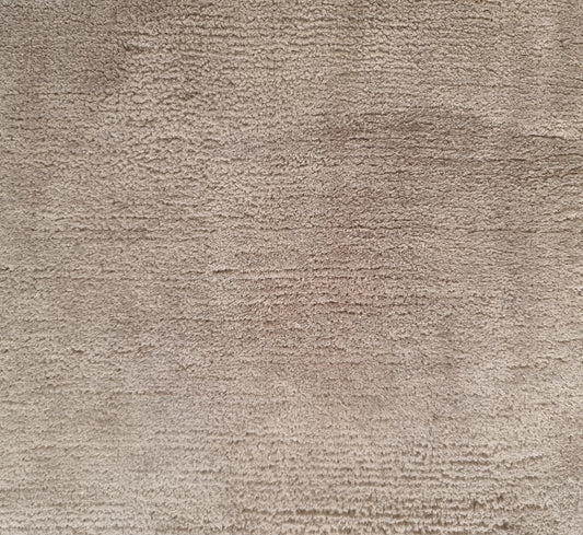 Rug - Plain / Taupe / IN - CO - 0006 / 200 x 300 / Handknotted bamboo silk