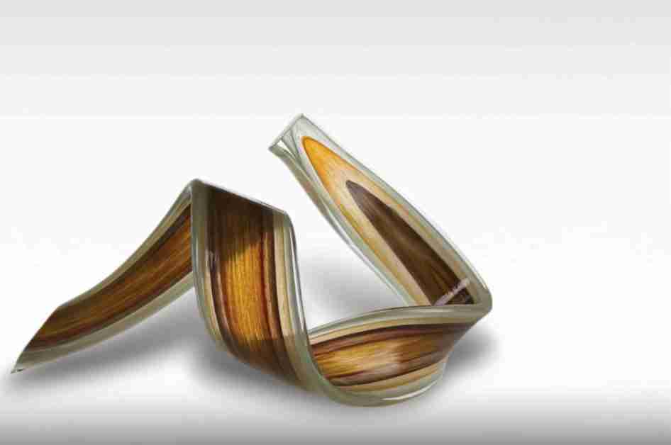 Wave Glass Sculpture / 50 x 38 x 45H Glass