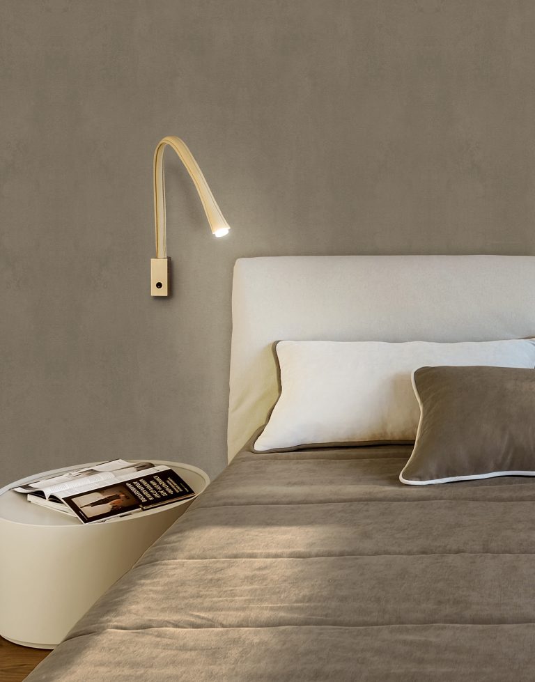 Wall Light- Flexiled / Leather / Black