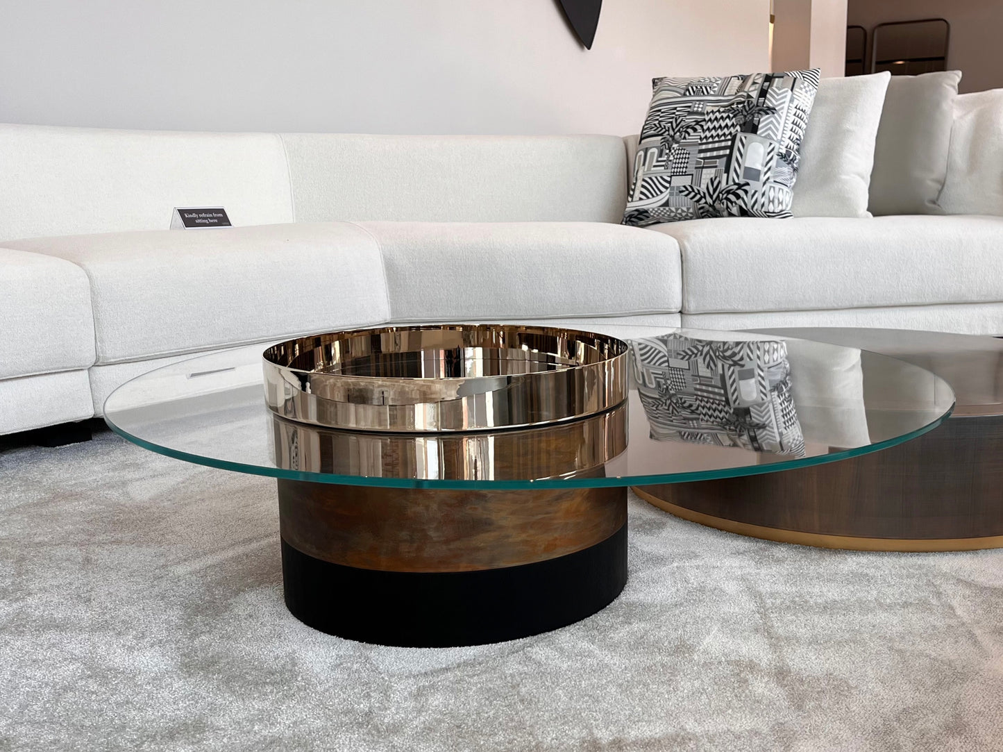 Coffee Table - Haumea L / Bright brass, Hand burnished brass, Black wood / D120 x 33H / Glass top