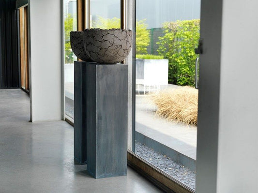 Pedestal - Zinc Column Straight / Varnish  / 35 x 35 x 120H