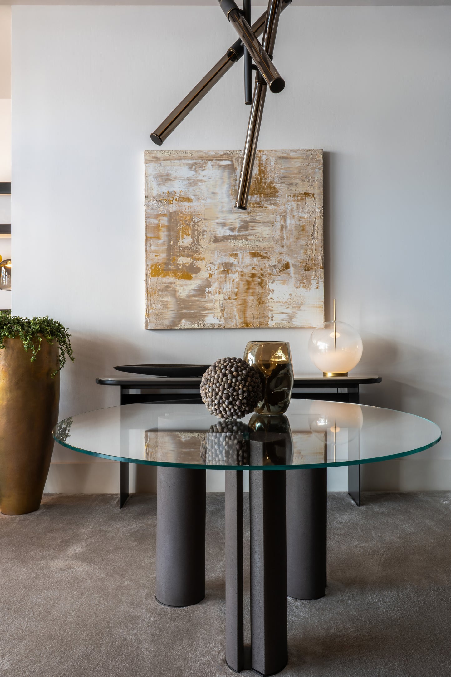 Dining Table - Simpodio / 140 x 74.5H / Base concrete charcoal / Extra light glass