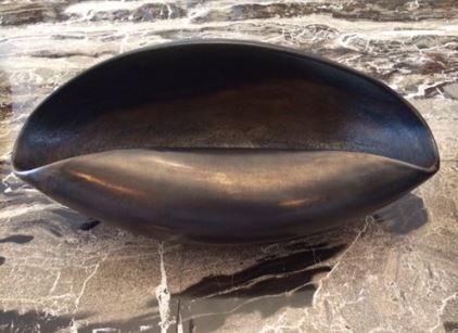 STYLING ITEM - Vase Shell / 47 x 27 x 17H / Medium / Black finish