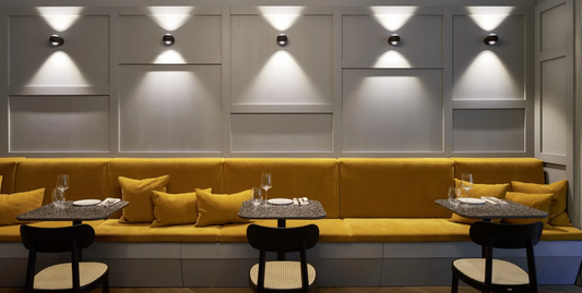 IO Verticale Wall Light Phantom