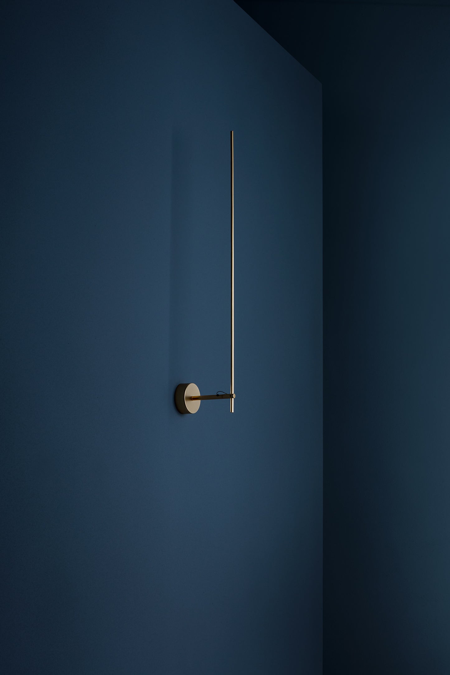 Light Stick V Wall Light Satin Gold