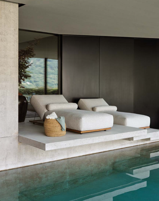 Claud Open Air Relax Lounge Bed