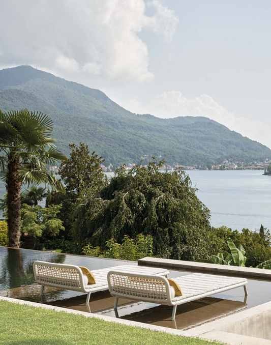 Noa Open Air Lounge Bed