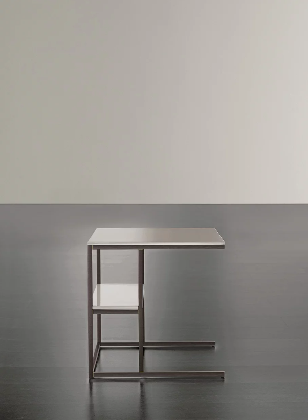 Hardy Uno Side Table Putty