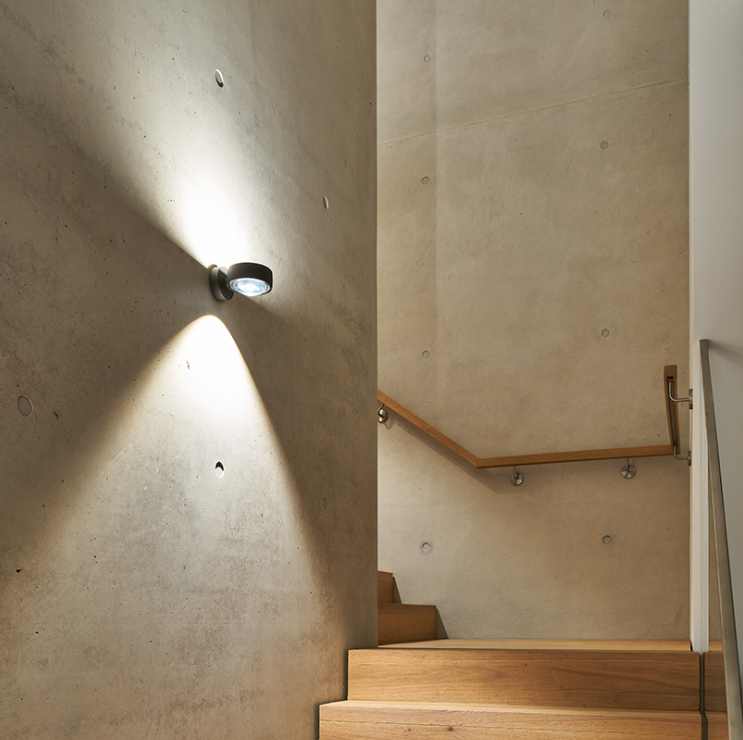 Verticale Wall Light Matt chrome Was AED 2,090