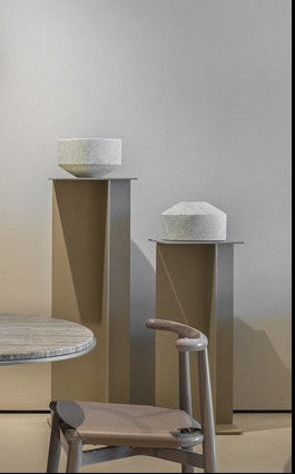 Linear L Metal Pedestal Sand