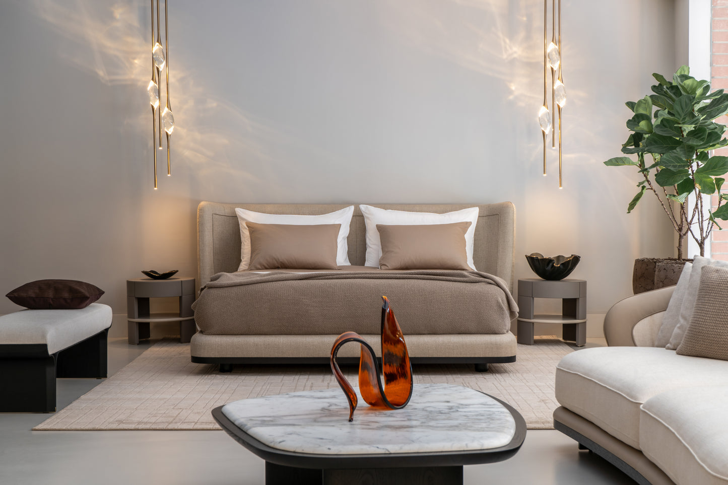 Marais Bed 200