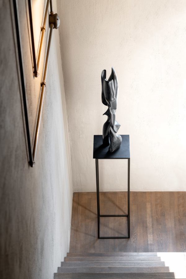 Pedestal Black